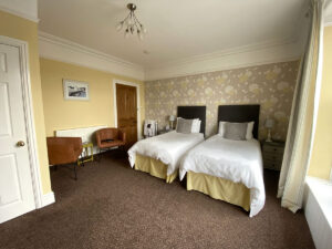 Leahurst Bed and Breakfast Tywyn Mid Wales - Spacious twin room 1200px