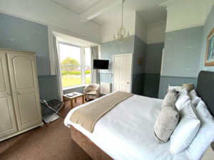 Leahurst Bed and Breakfast Tywyn Mid Wales - Spacious double room with breakfast